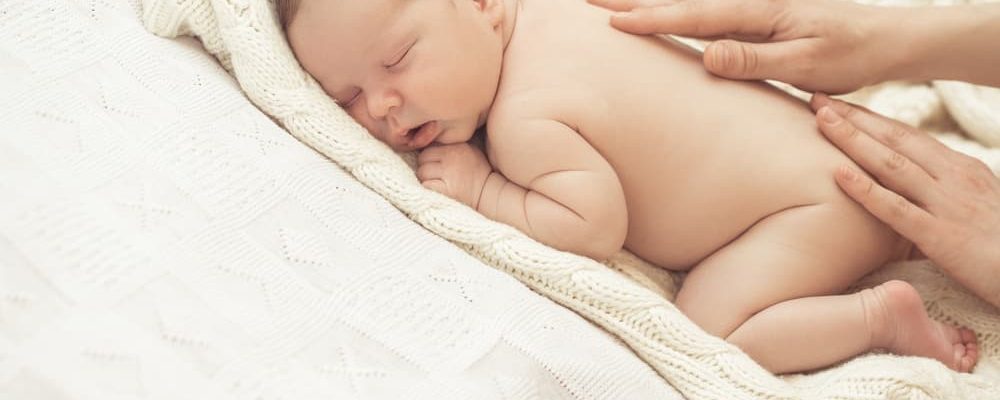 Vliv vitamínu E na pokožku novorozence