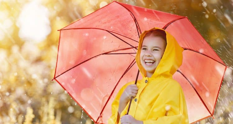 10 základních věcí do deště pro děti, už máte dost?