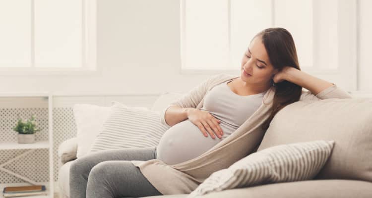 Těhotné ženy s dušností, je bušení srdce normální?