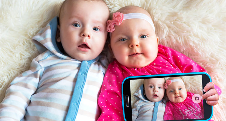 Chcete-li pořídit krásné novorozenecké fotografie, musíte mít trik