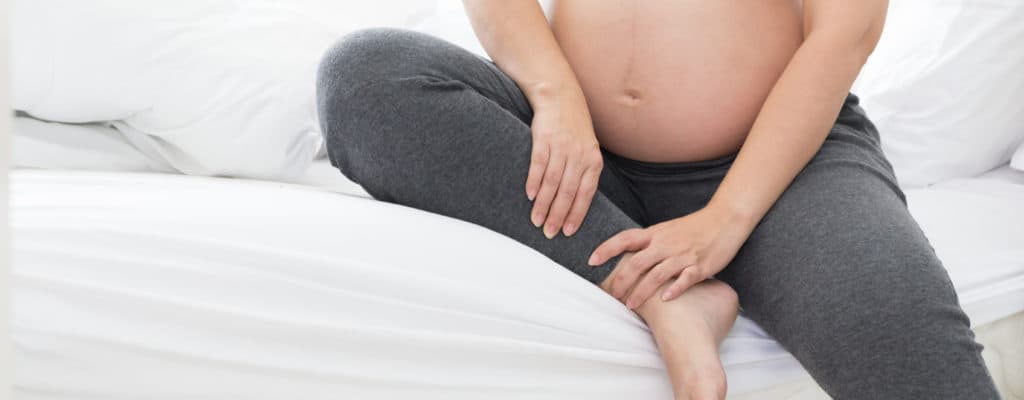 Těhotné ženy mají během těhotenství bolesti nohou a 4 související problémy