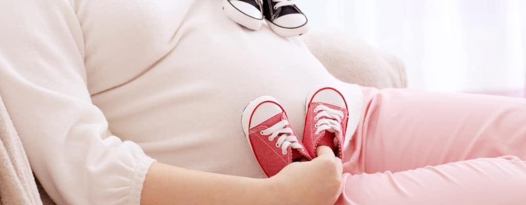 Během těhotenství s dvojčaty se mohou objevit komplikace