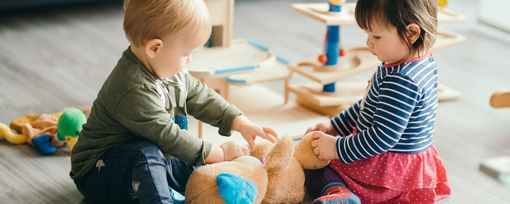 Haluatko taaperosi olevan kiireinen? Kokeile näitä 10 hauskaa toimintaa