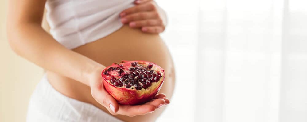 Je bezpečné jíst a pít šťávu z granátového jablka během těhotenství?