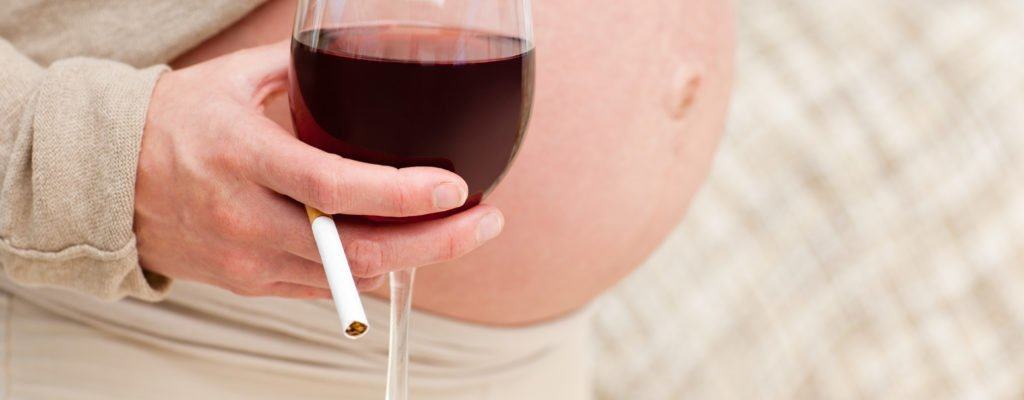 Těhotné ženy pijí alkohol: plod nese následky
