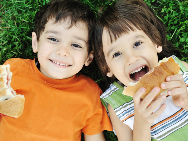 6 nutrientes indispensables no menú do teu bebé