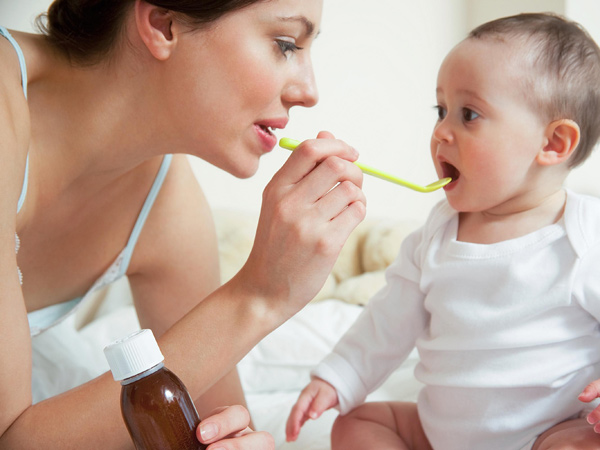 Majke bi trebale znati savjete za bebe da lijekove uzimaju jednostavno kao što je jesti slatkiše